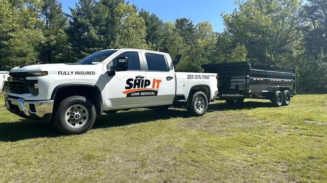 Ship It Junk Removal work photo