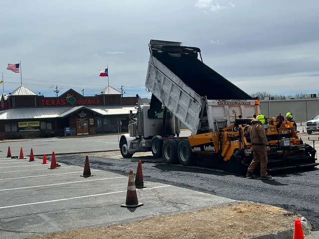 work photo from atlanticasphaltpaving.net