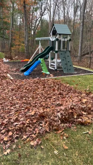 Leaves don’t wait, and neither do we. Fall cleanups done right 🍁✅ 
.
.
.
.
.
.
.
.
.
.
.
.
.
.
.
.
.
.
.
.
.
.
.
.
.
.
.

#landscaping #landscape #landscapedesign #garden #gardening #lawncare #gardendesign #construction #landscaper #outdoorliving #lawn #design #nature #grass #plants #patio #architecture #lawnmaintenance #backyard #gardens #landscapephotography #hardscaping #flowers #pavers #hardscape #landscapearchitecture #paving #interiordesign #concrete #landscapingdesign