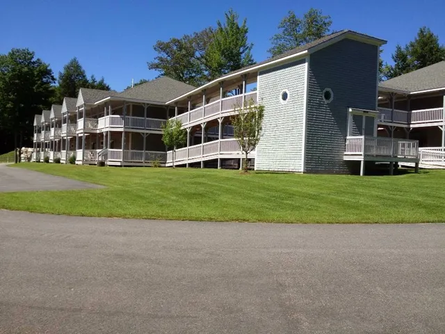 Durgin's Lawn & Landscape LLC work photo