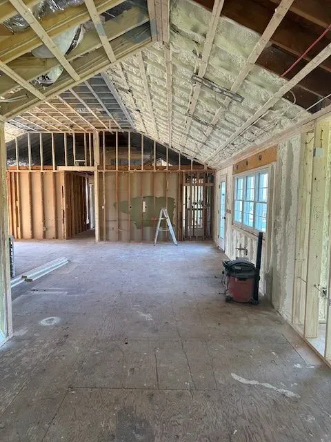 work photo from sprayfoamofcapecod.com