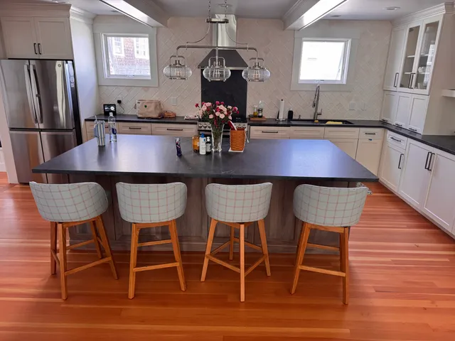Dennis Kitchens work photo