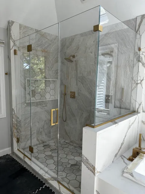 Agua Luna Shower Door LLC work photo