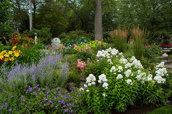 work photo from finegardeners.com