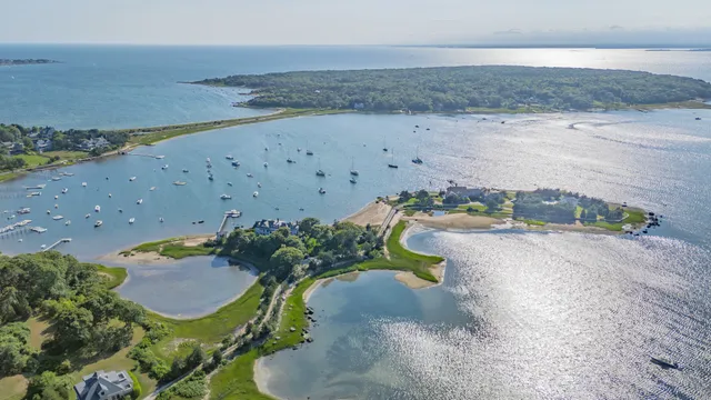 work photo from realtygroupcapecod.com