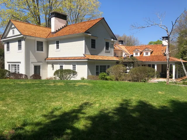 work photo from flyingcolorsroofing.com