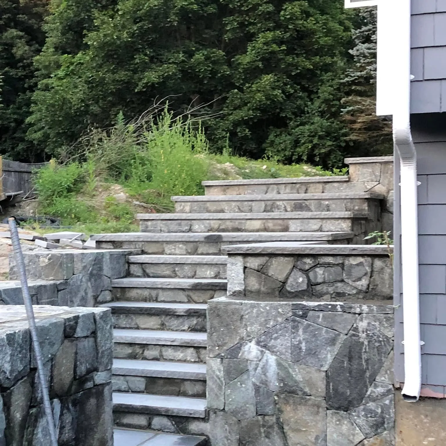 SUMMERFIELD LANDSCAPING researched project photo