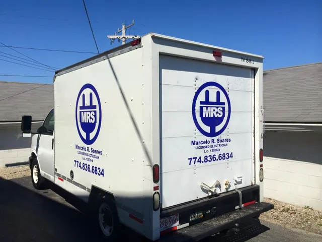 Marcelo R. Soares Electrician work photo