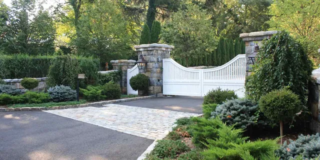 work photo from kuczotreeandlawncare.com