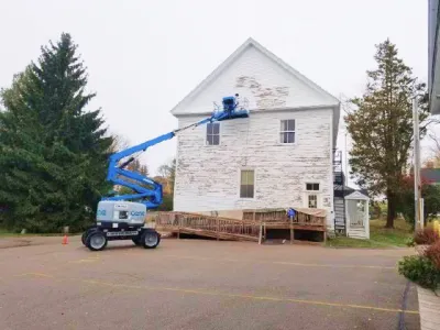 New Castle Town Hall