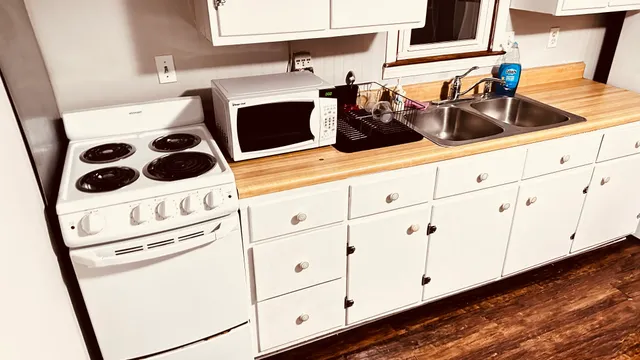 ROGIZE CLEANING SERVICES LLC work photo