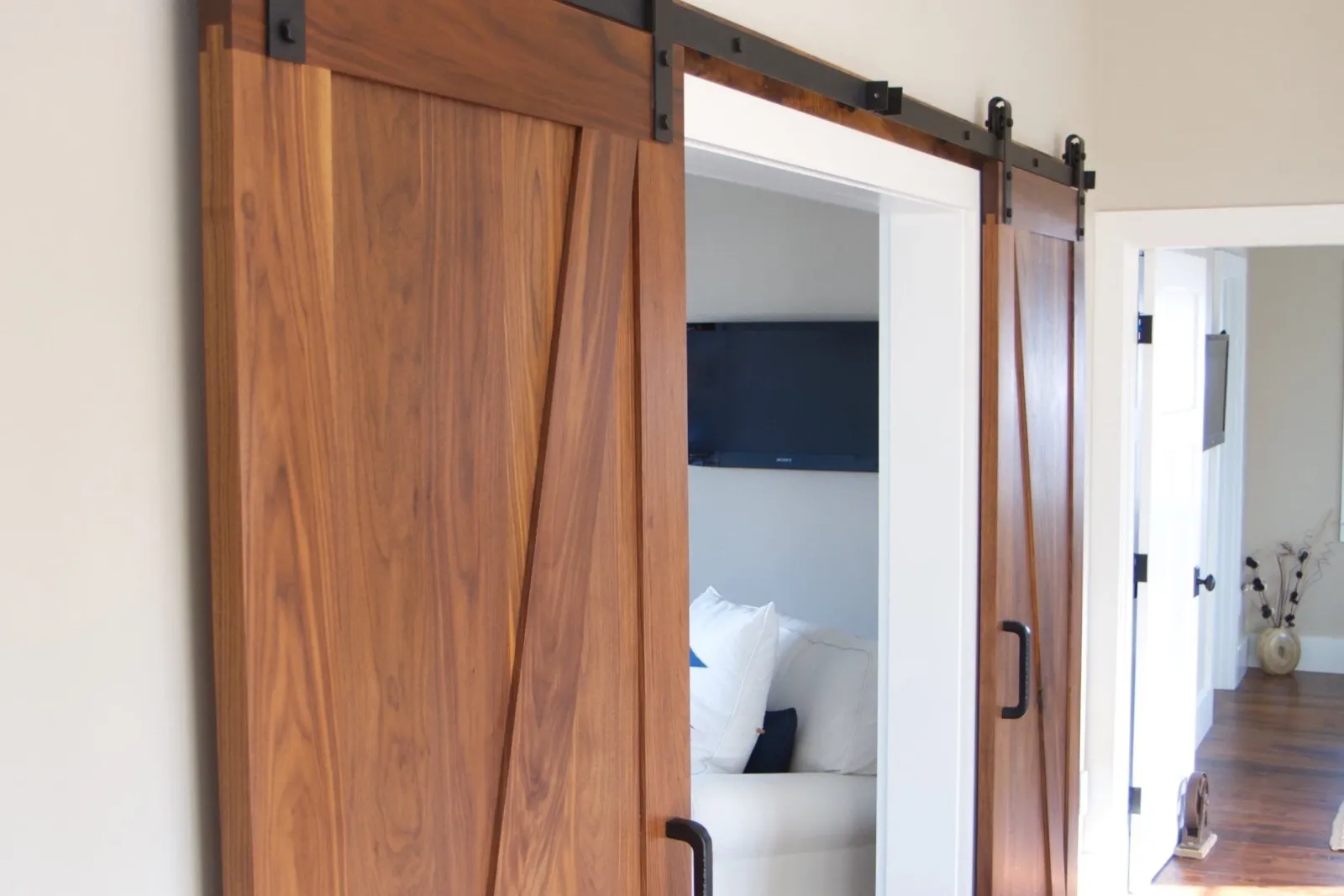 Copy of cummaquid barn door.jpg