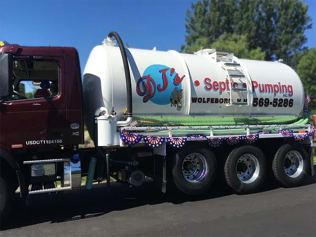 work photo from djssepticpumping.com
