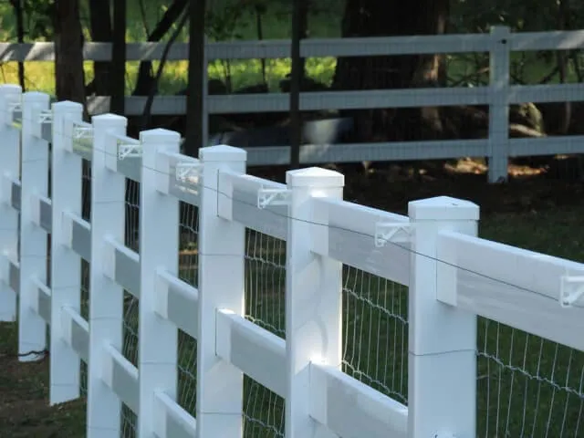 work photo from steadfastfence.com