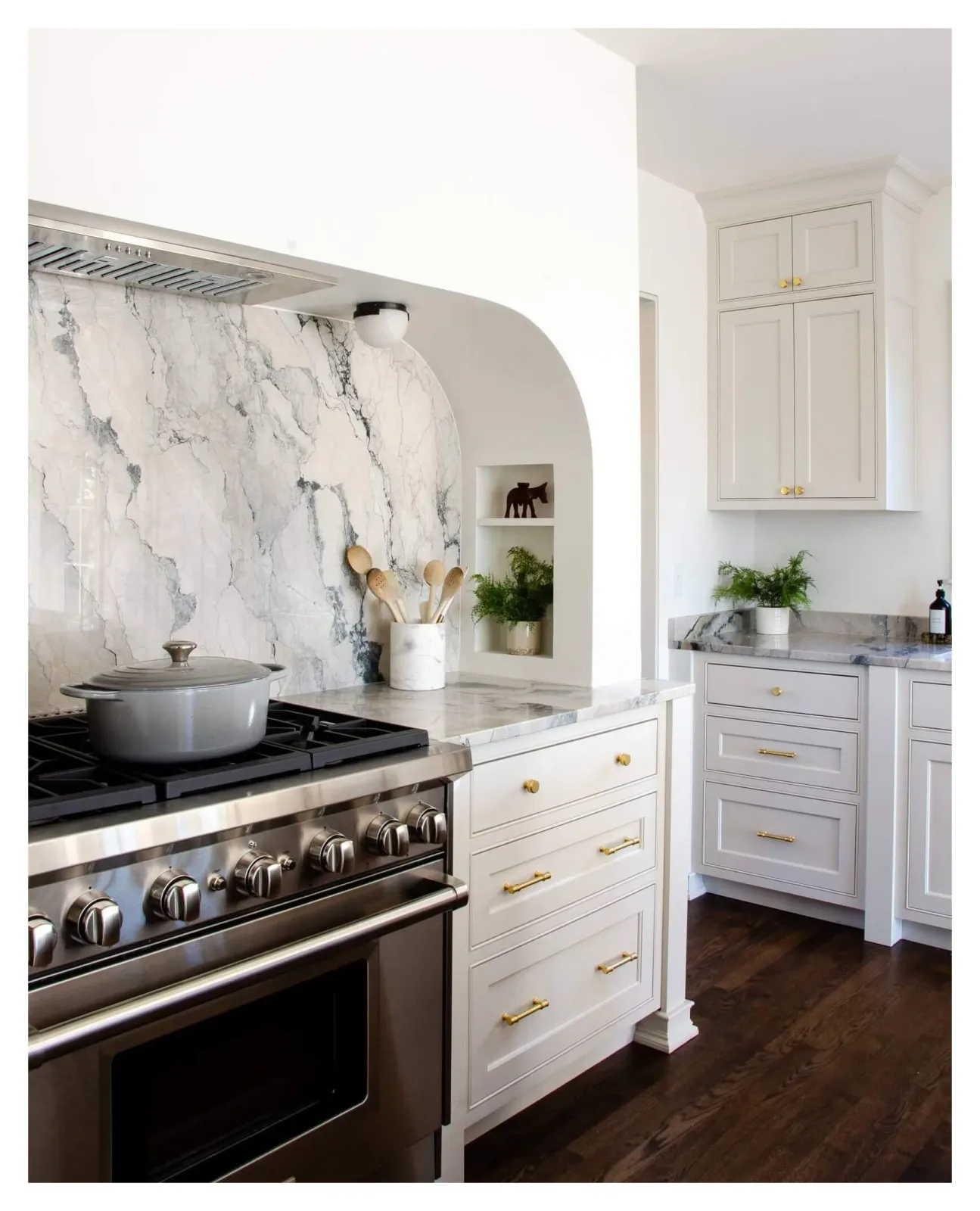CollearyConstruction-Payson-DSC_2279-belmont-entire-house-renovation-border.jpg