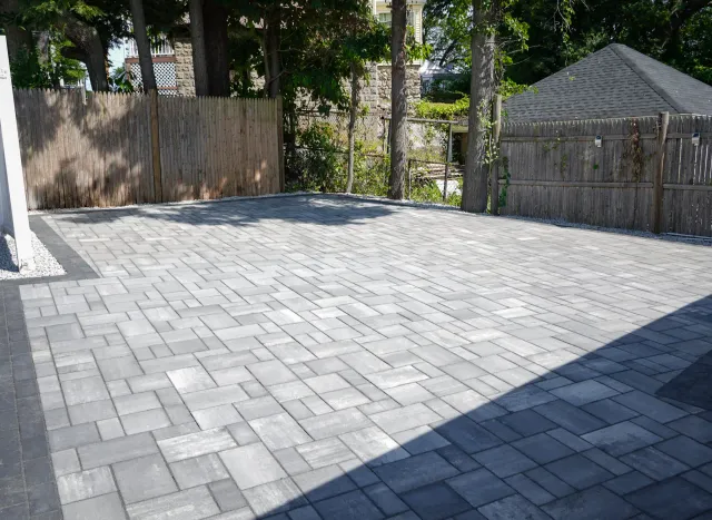 work photo from goldmaplelandscaping.com