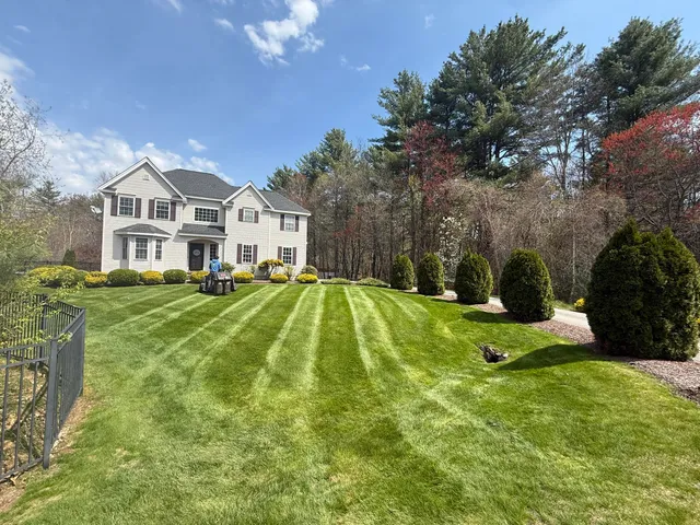 Xtreme Lawn Care, LLC work photo