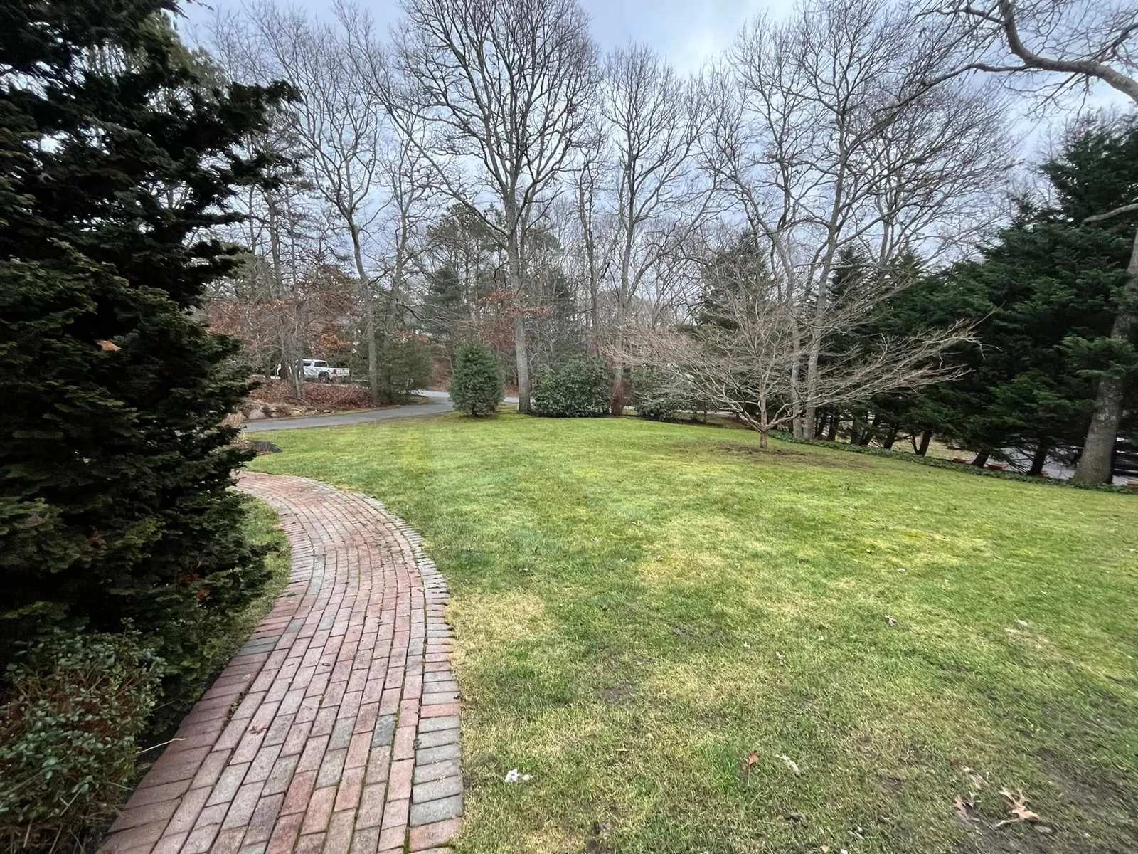 work photo from lawnsharklandscapingma.com