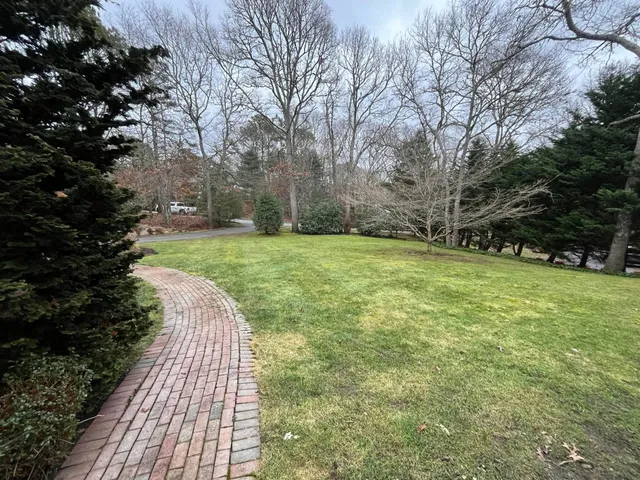 work photo from lawnsharklandscapingma.com