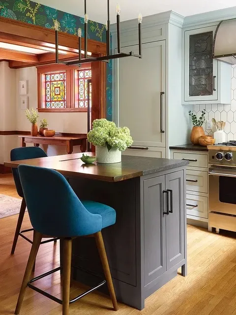 work photo from necustomcabinetry.com