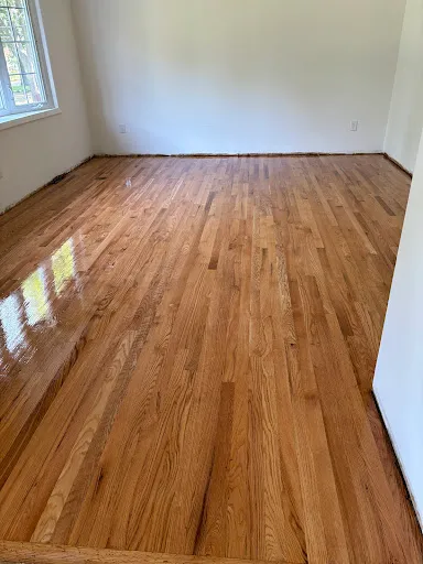 Creative hardwood floors work photo