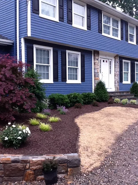 work photo from smittys-landscaping.com