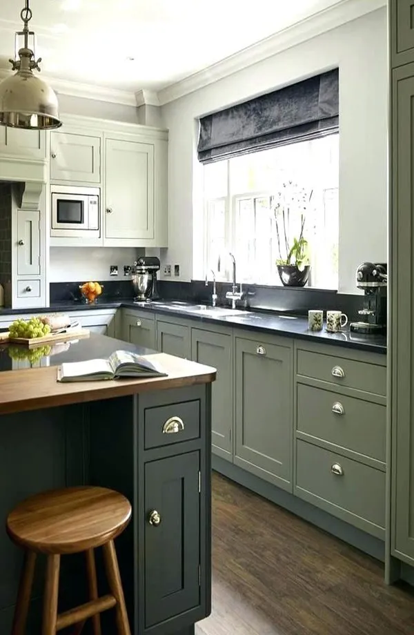 work photo from marbleheadkitchens.com