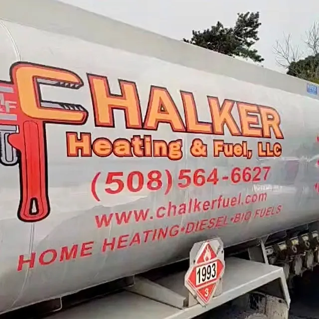 Look at that truck lettering✨✨