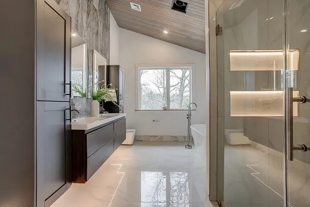 Luxury Bathroom