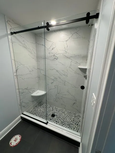 work photo from oliveriarchitecturalglass.com