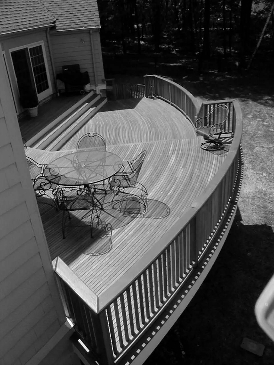 Curved Deck in Weston