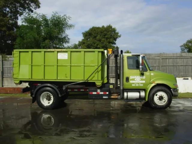 Daniels Recycling Co work photo