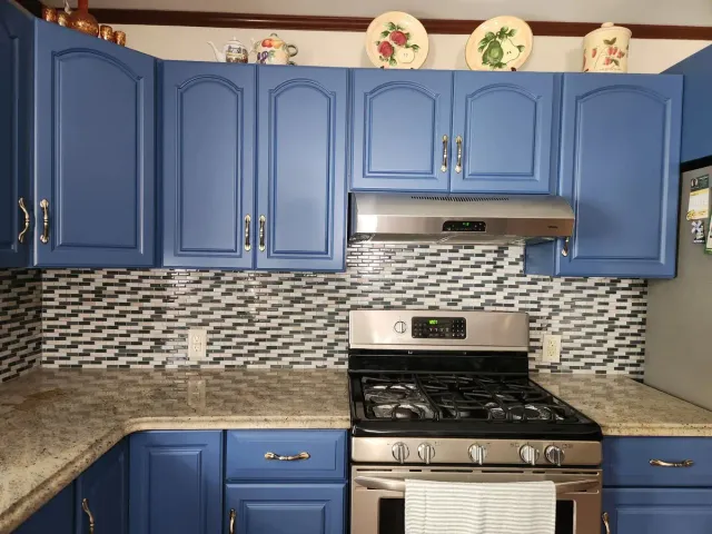 Glass Mosaic Backsplash in Cos Cob CT — Beautiful glass mosaic tile in horizontal brick pattern with blue, brown, and cream tones