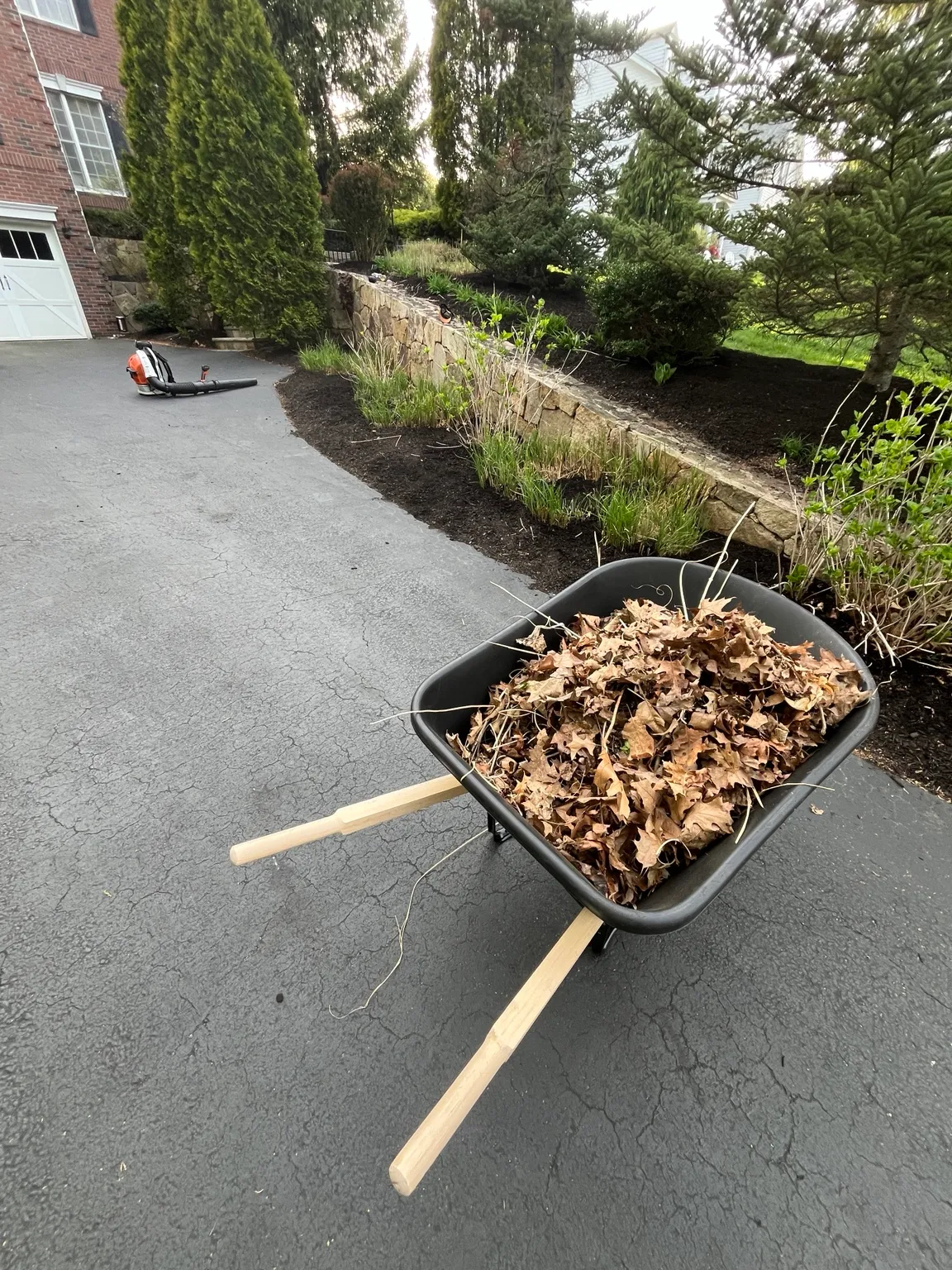 Mulch Installation - Szymanski Landscaping