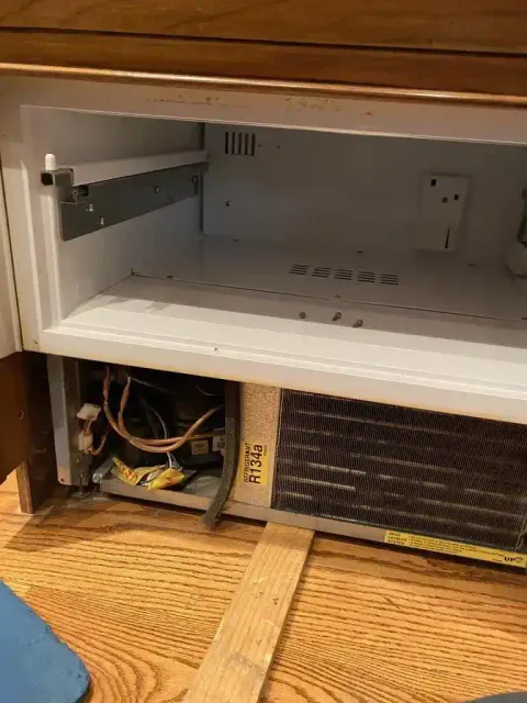 REFRIGERATOR REPAIR