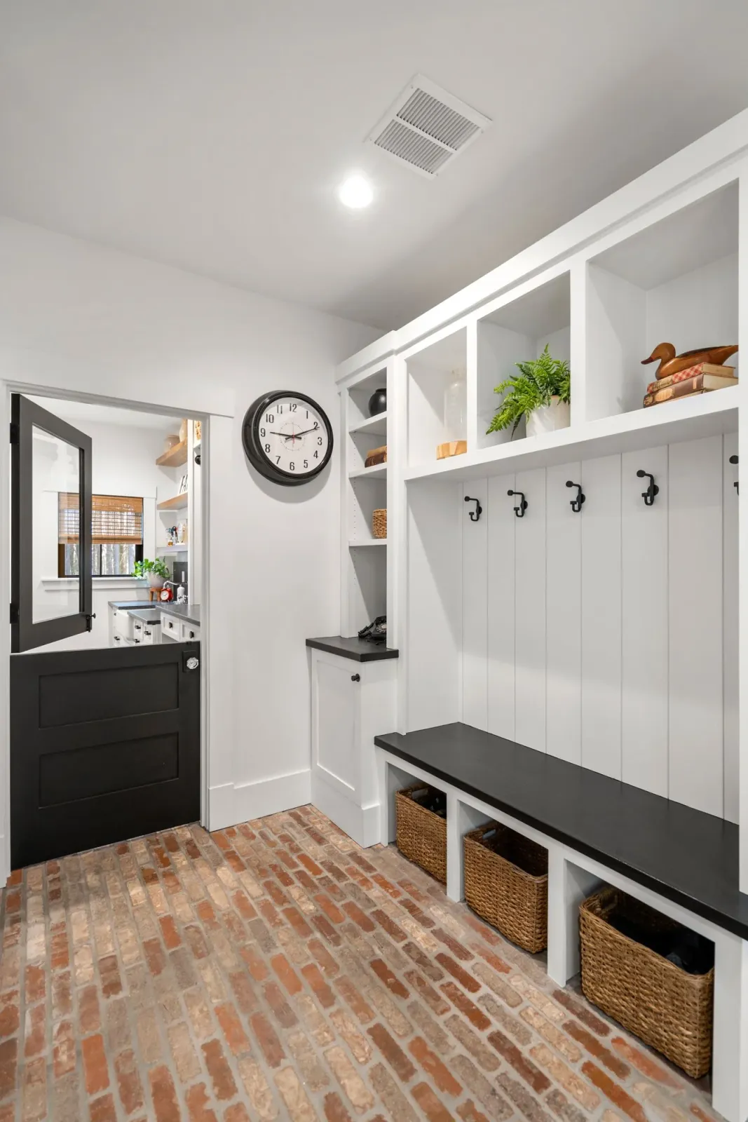 Built-in bench seat - Wellesley MA