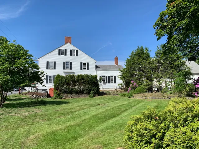 M&M Landscaping LLC (Lawn, Landscape and Snow Removal Services) work photo