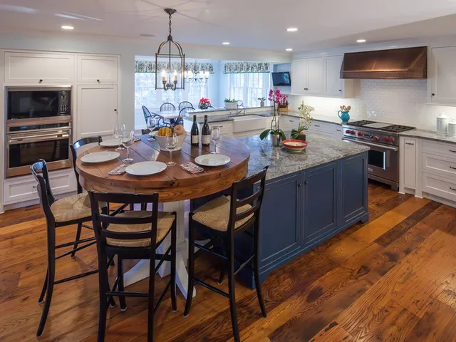 Traditonal Charm in Classic Living