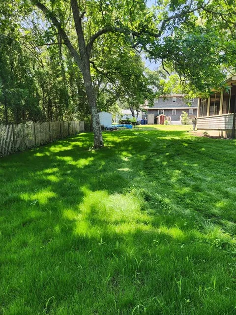 J Vick Lawn Care work photo