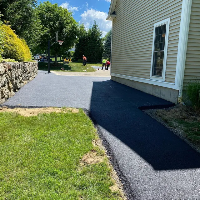 work photo from dmgtruckingpaving.com