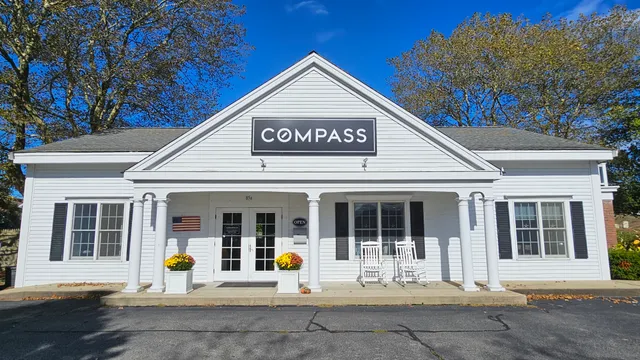 Shane Masaschi, MBA, Broker Associate Compass Real Estate work photo