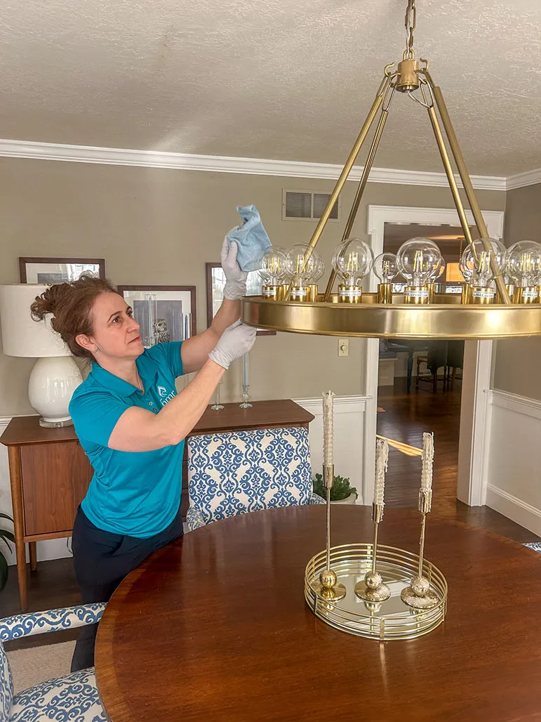work photo from hmrcleaningservices.com