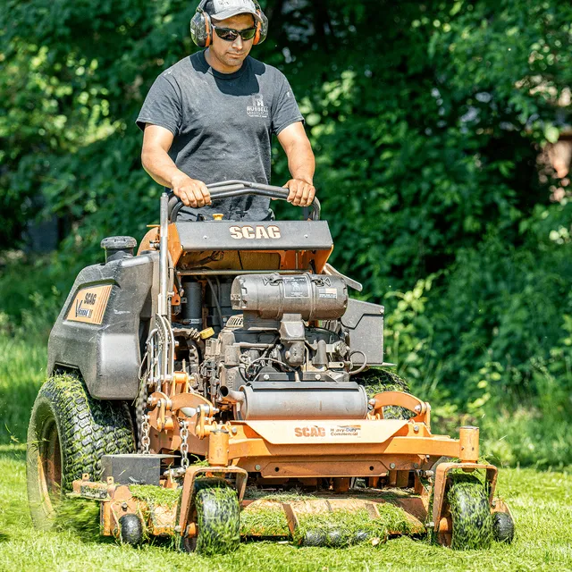 work photo from russelllawnandlandscaping.com
