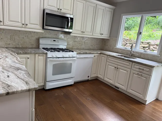 Melidas cleaning services work photo