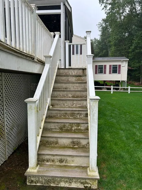 stairs cleaning - before