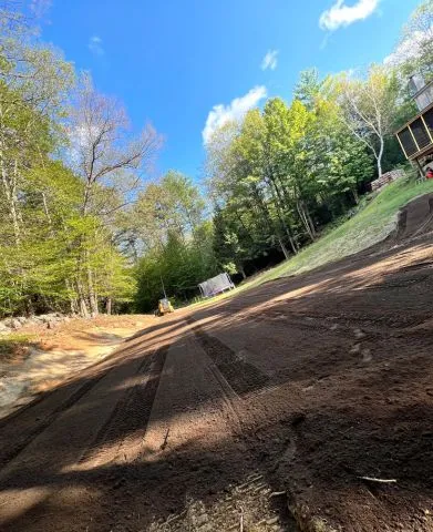 work photo from hennikerhardpackdriveways.com