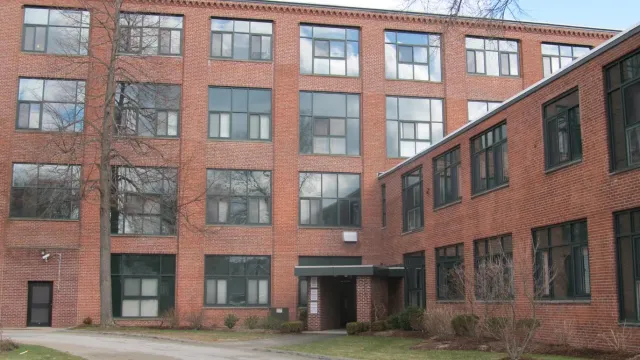 Building  -  Electrical Contractors in Norton, Massachusetts