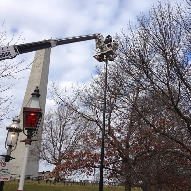 Light Pole Repair and Replacement