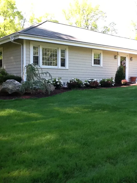 work photo from smittys-landscaping.com