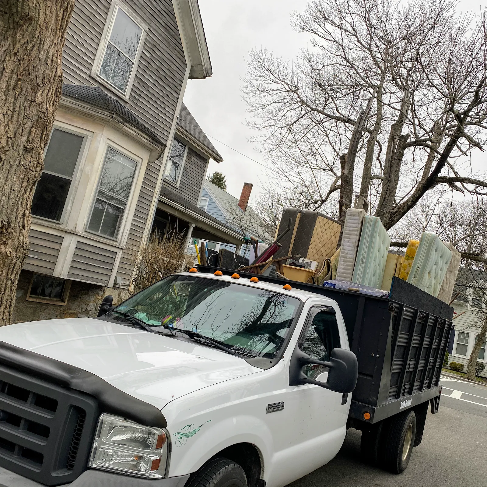 J&X CLEAN OUTS JUNK REMOVAL & DEMOLITION